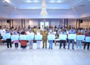 Gubernur Babel Secara Simbolis Salurkan KUR Program Presiden Prabowo Kepada 200 Debitur di Babel