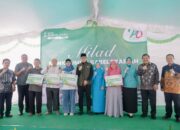‎Walikota Pangkalpinang di Milad Ke-20 Bank Sumsel Babel Syariah Berbagi Sembako Kepada Puluhan Marbot Masjid