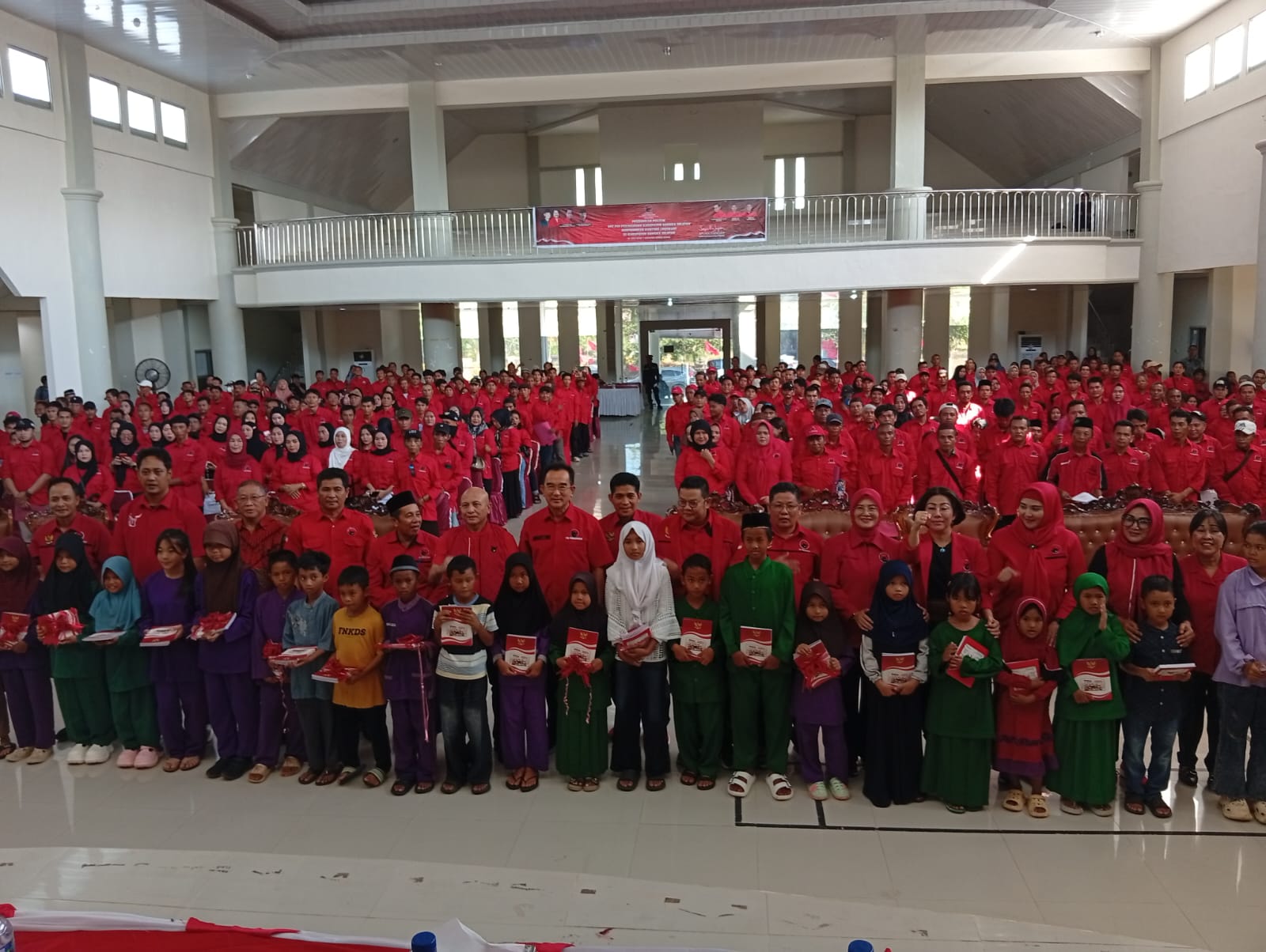 Dari Toboali, PDIP Bangkitkan Mesin Partai: Rudianto Tjen Serukan Kader Tak Pernah Tinggalkan Rakyat